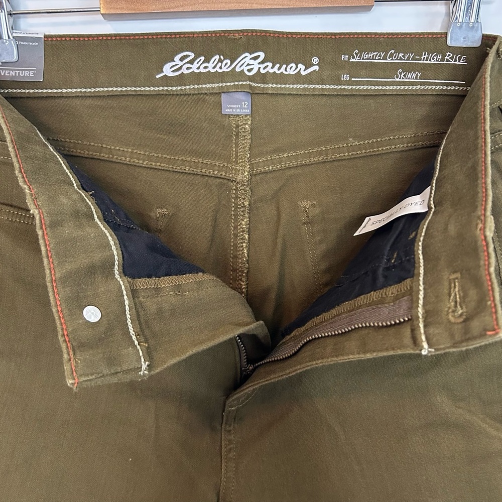 EDDIE BAUER Slightly Curvy High Rise Skinny Jeans in Olive - Picture 4 of 7